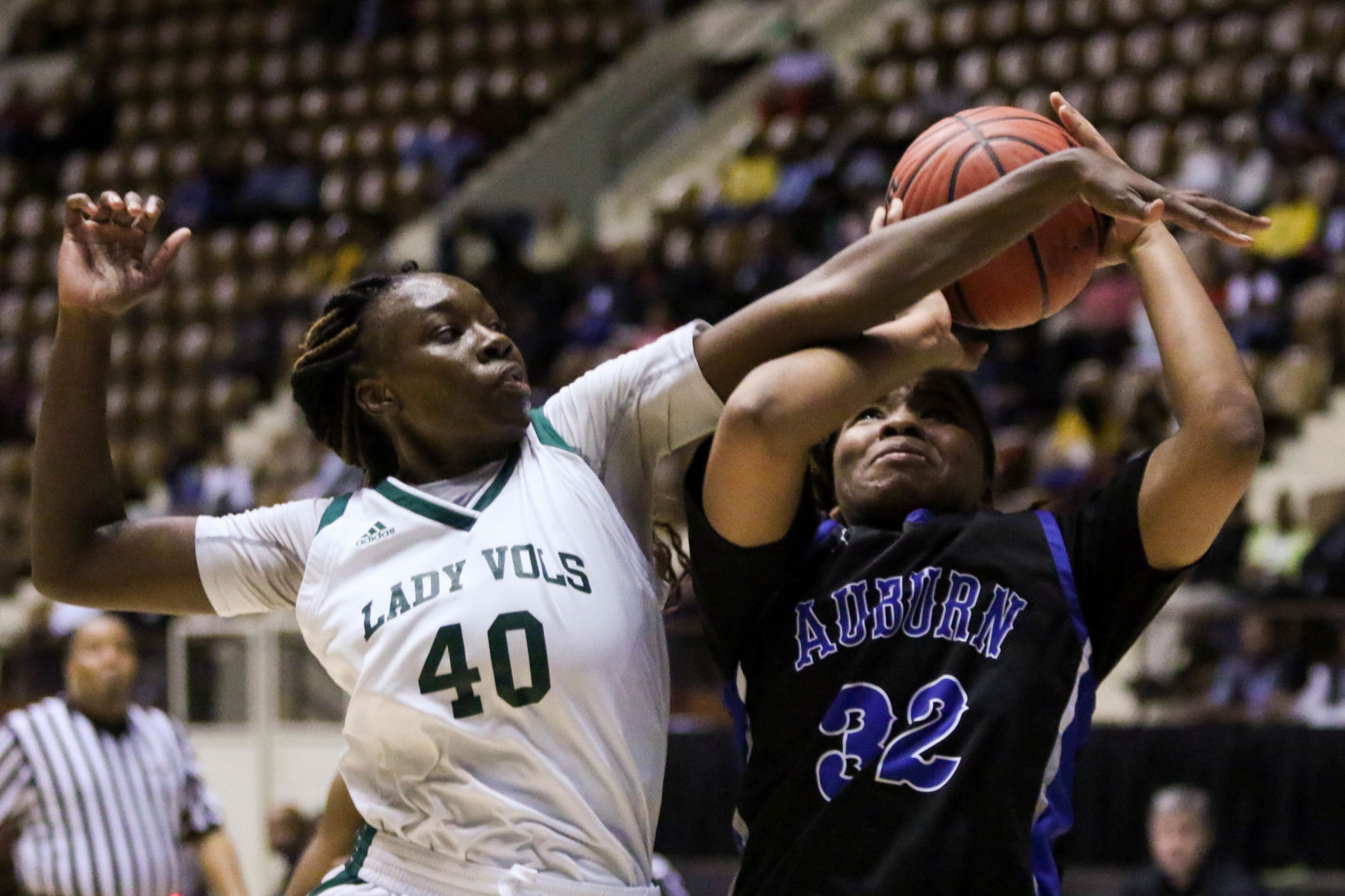 Auburn High vs. Jeff Davis girls Class 7A Regional Semifinals